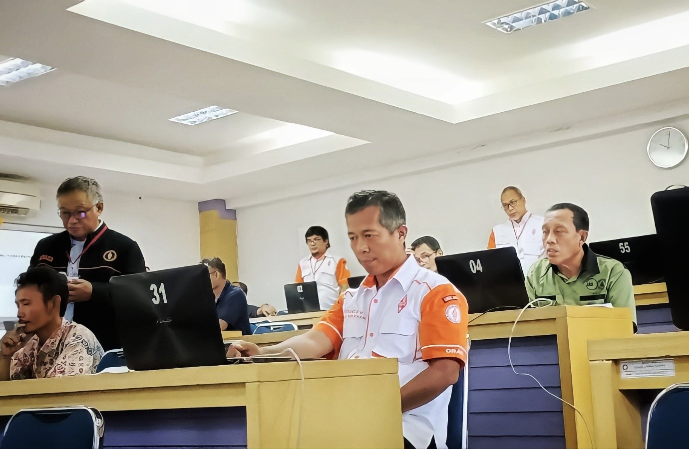 Mengukur Kemampuan Teknikal dan Pengetahuan Melalui Ujian Negara Amatir Radio (UNAR)